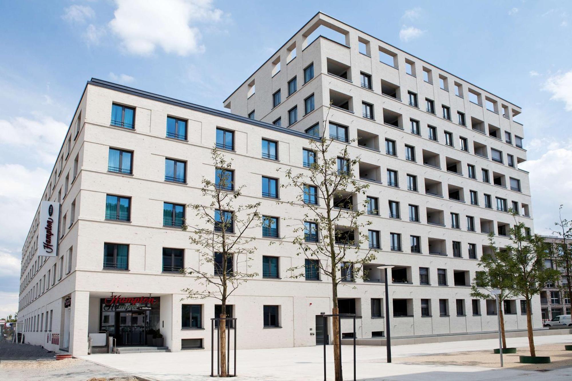 Hampton By Hilton Regensburg Hotel Exterior photo