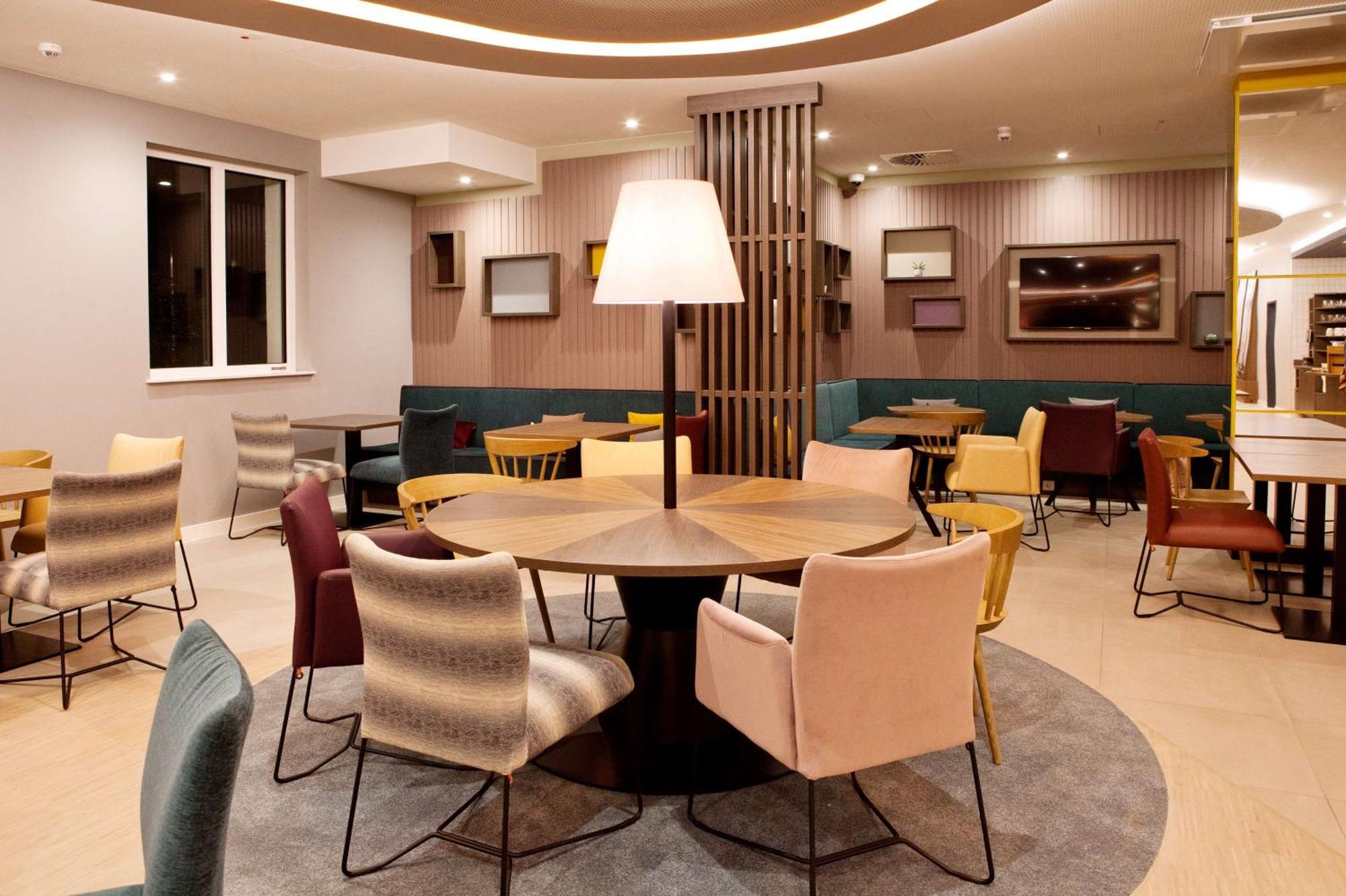 Hampton By Hilton Regensburg Hotel Exterior photo